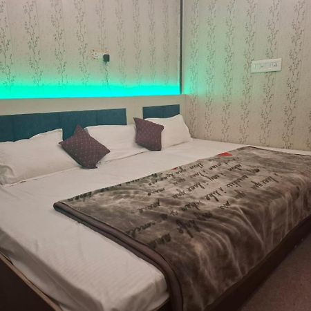Hotel Sgh Subhadra Guest House Ayodhya Exterior photo